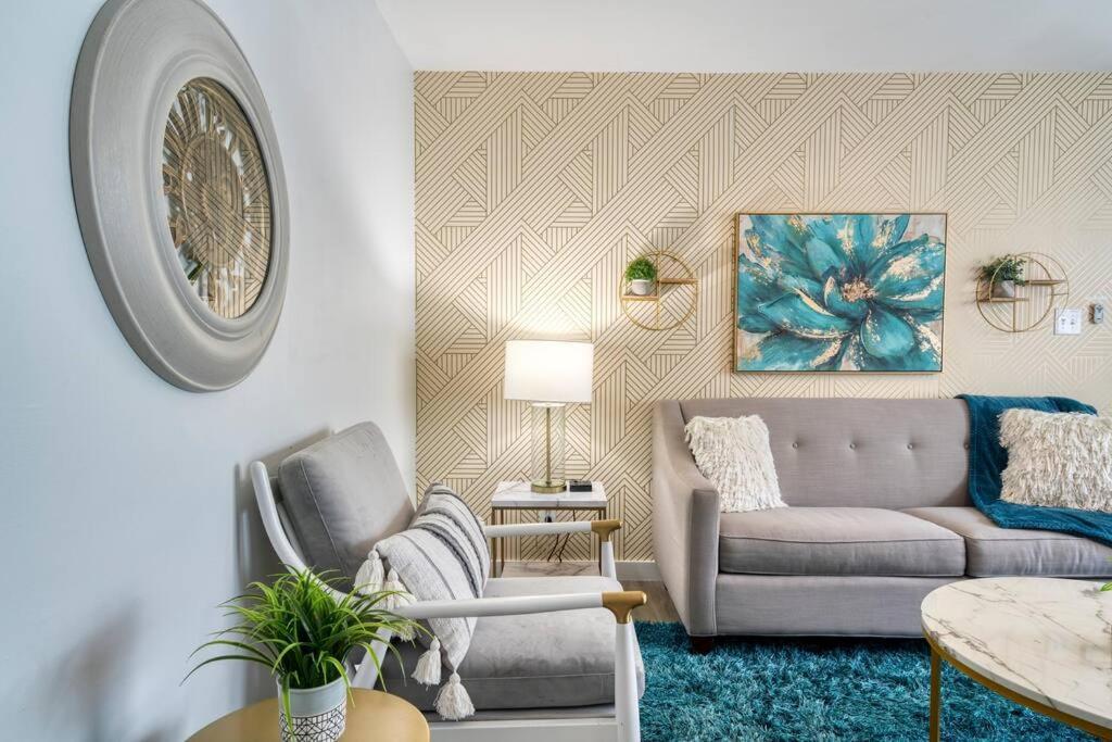 2Br 1Ba Duplex House King Beds Great For Small Groups Close To All Uptown Charlotte Attractions Εξωτερικό φωτογραφία