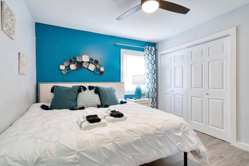 2Br 1Ba Duplex House King Beds Great For Small Groups Close To All Uptown Charlotte Attractions Εξωτερικό φωτογραφία
