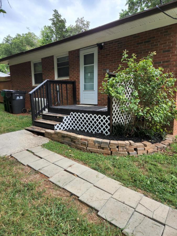 2Br 1Ba Duplex House King Beds Great For Small Groups Close To All Uptown Charlotte Attractions Εξωτερικό φωτογραφία